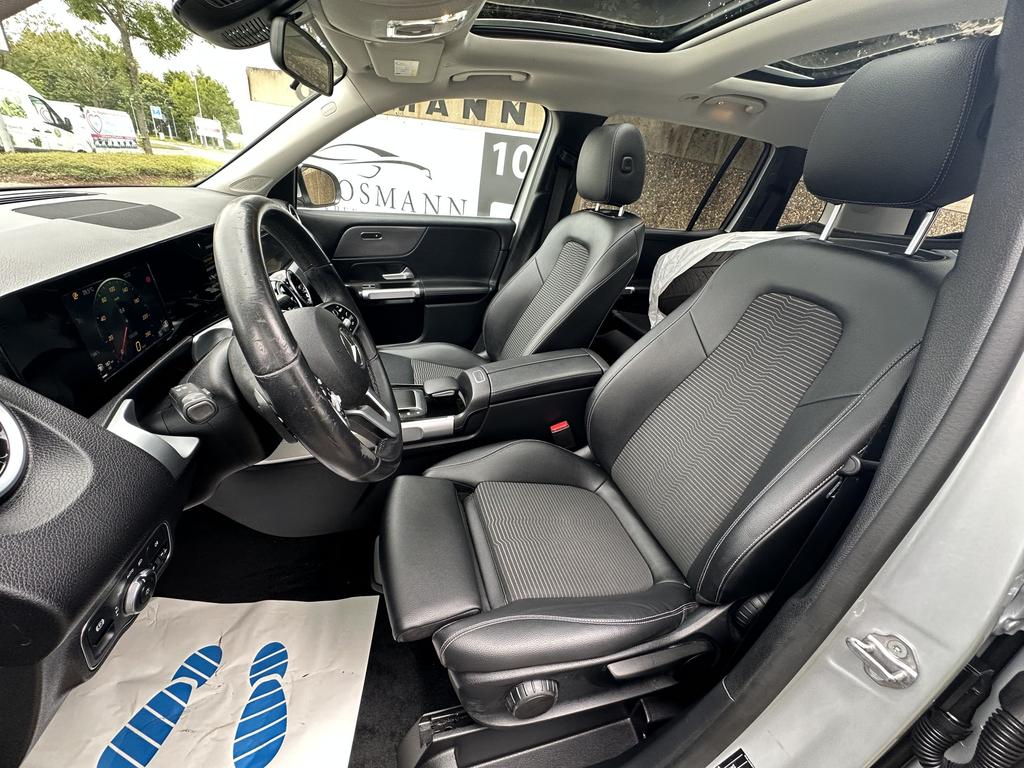 Mercedes-Benz GLB 180