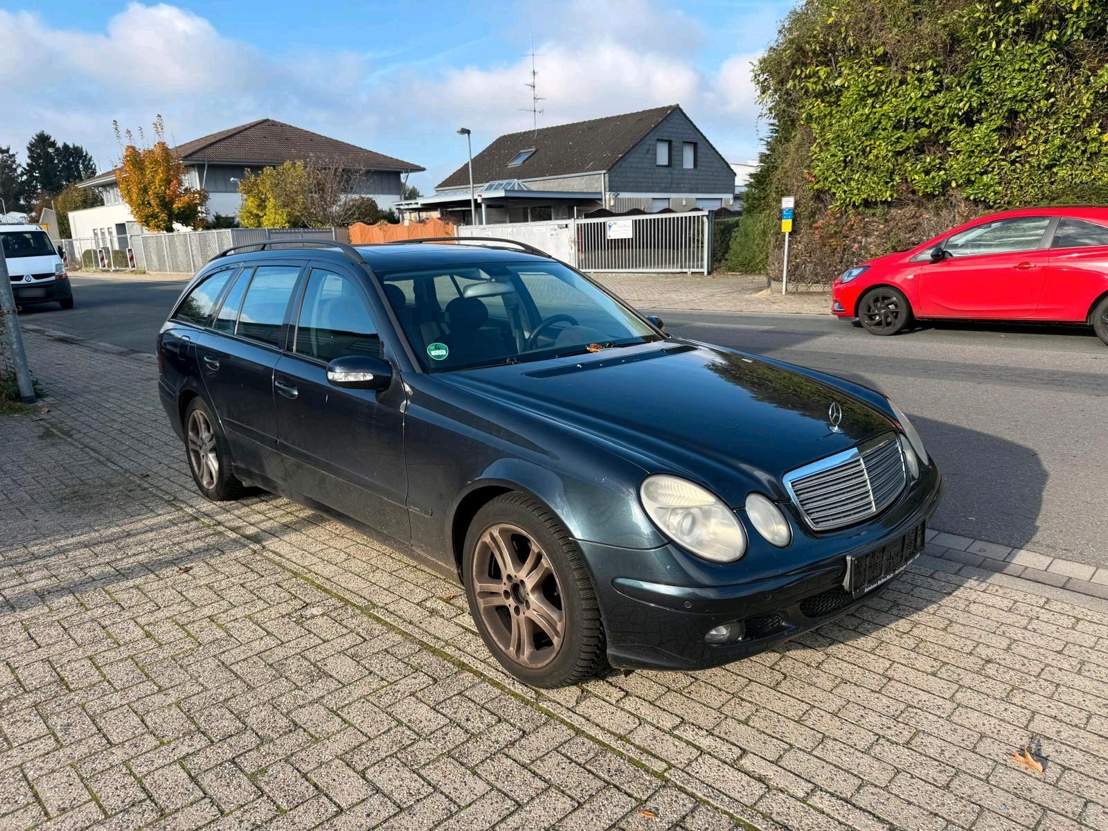 Mercedes-Benz C 220