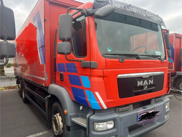 MAN TGM 26.340 + 3x 22.290 Lenkachse Getränke