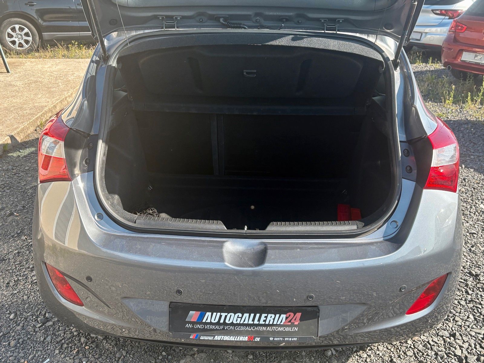 Fahrzeugabbildung Hyundai i30 1.6 CRDi 81kW Klima 2.HAND PDC Freisprech