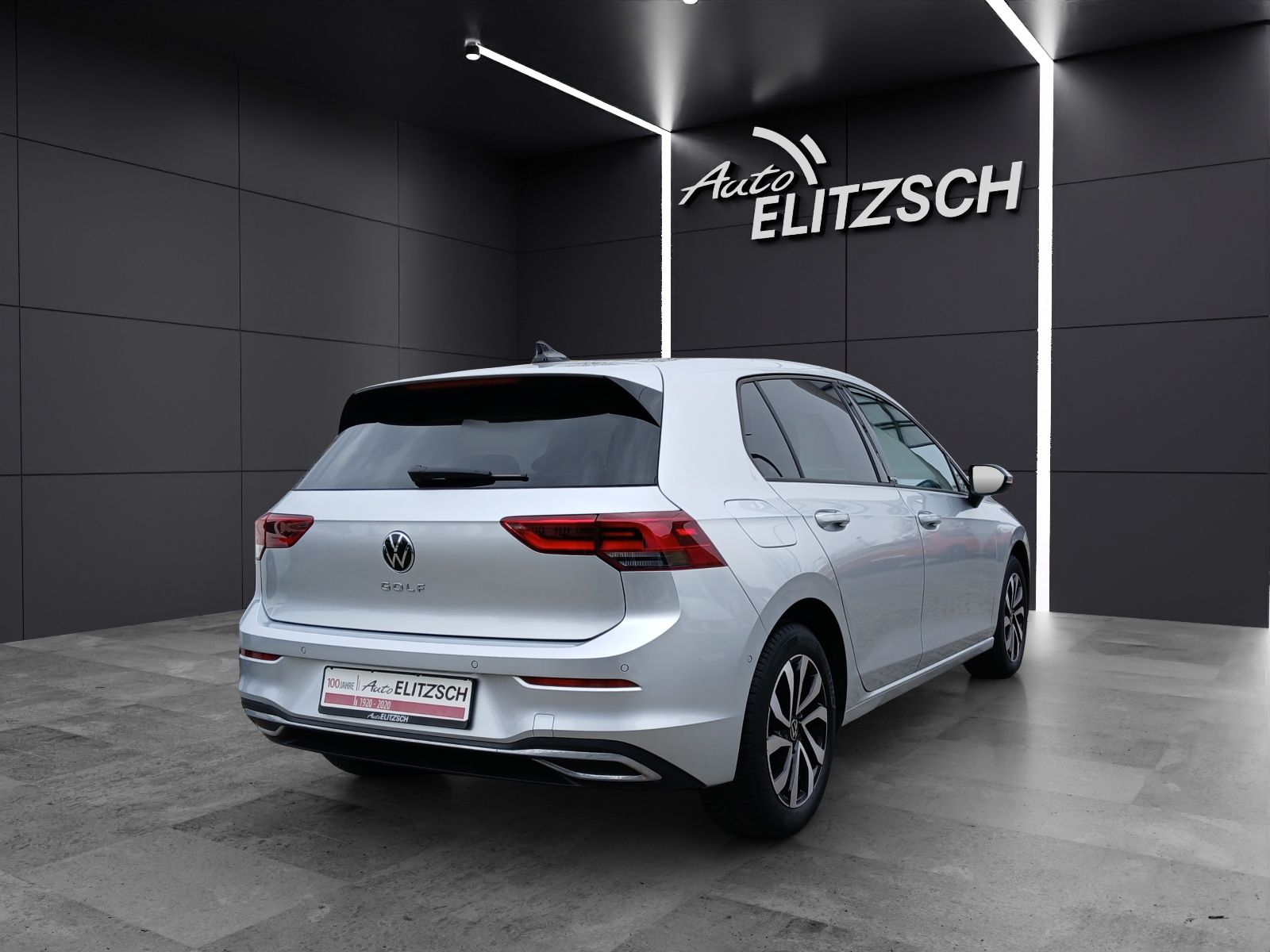 Fahrzeugabbildung Volkswagen Golf VIII TSI Active Standhzg. LEDplus Navi AID