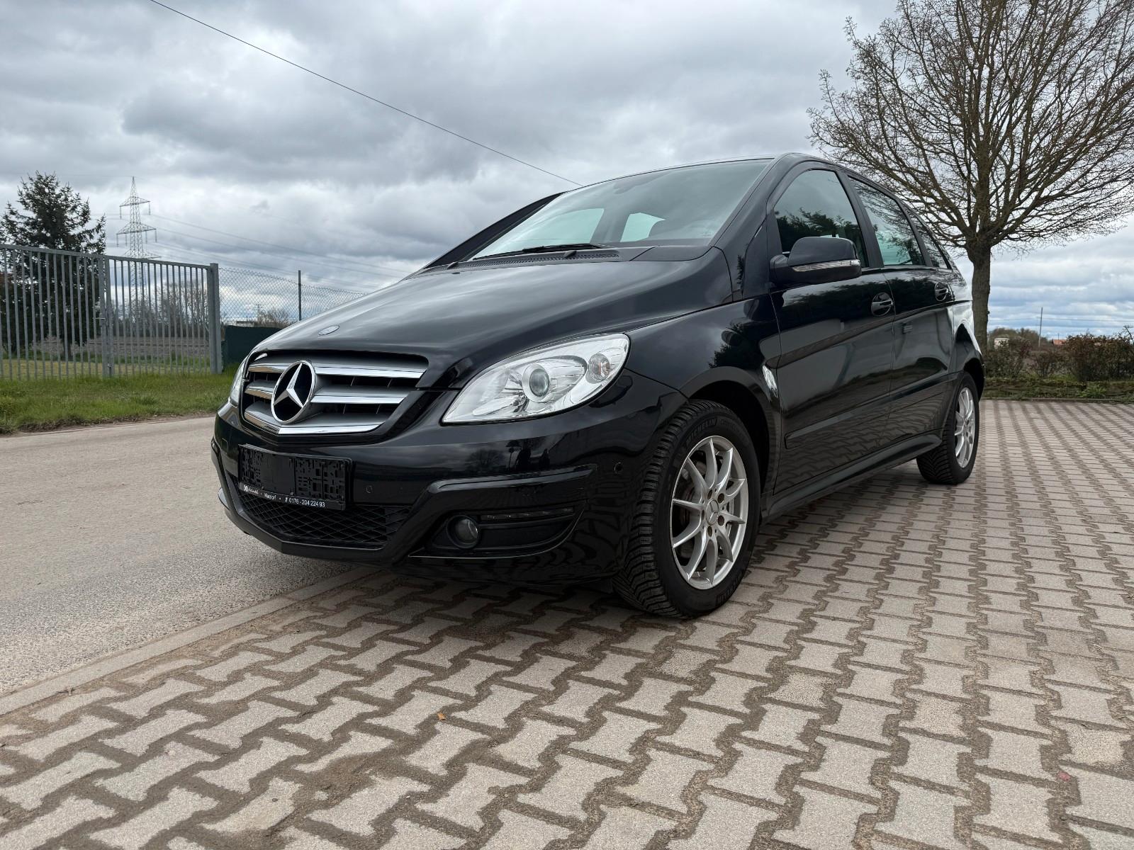Mercedes-Benz B 180 CDI*Aut*Navi*AHK*Multi*SHZ*PDC*Tempo*