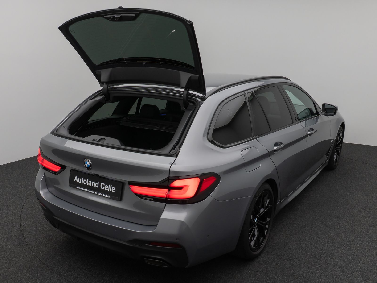 Fahrzeugabbildung BMW 530i M Sport Kamera DAB CockPitPro Komfort Alarm