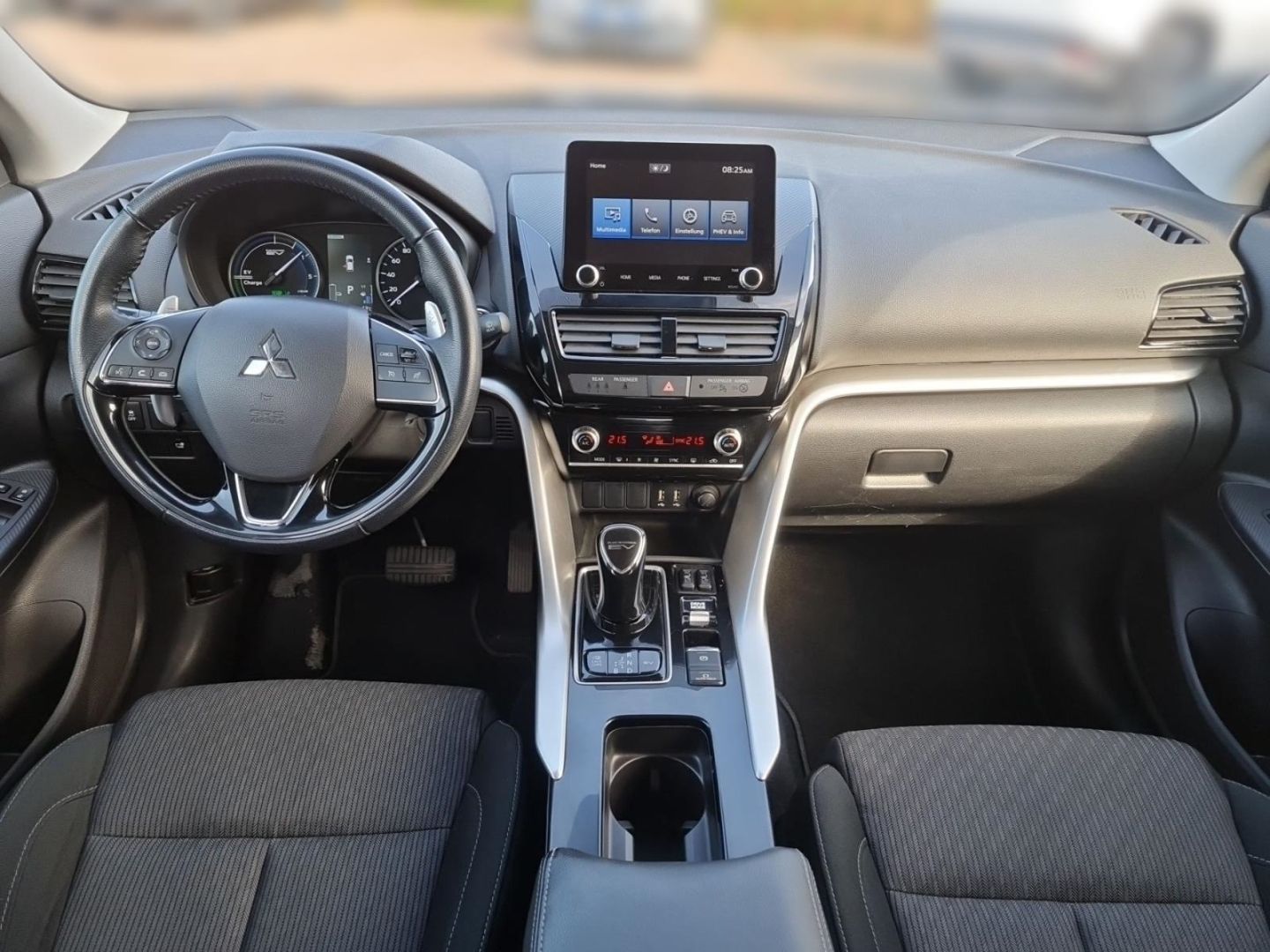 Fahrzeugabbildung Mitsubishi Eclipse Cross Basis 2.4 PHEV 4WD ALLWETTER+KAMER