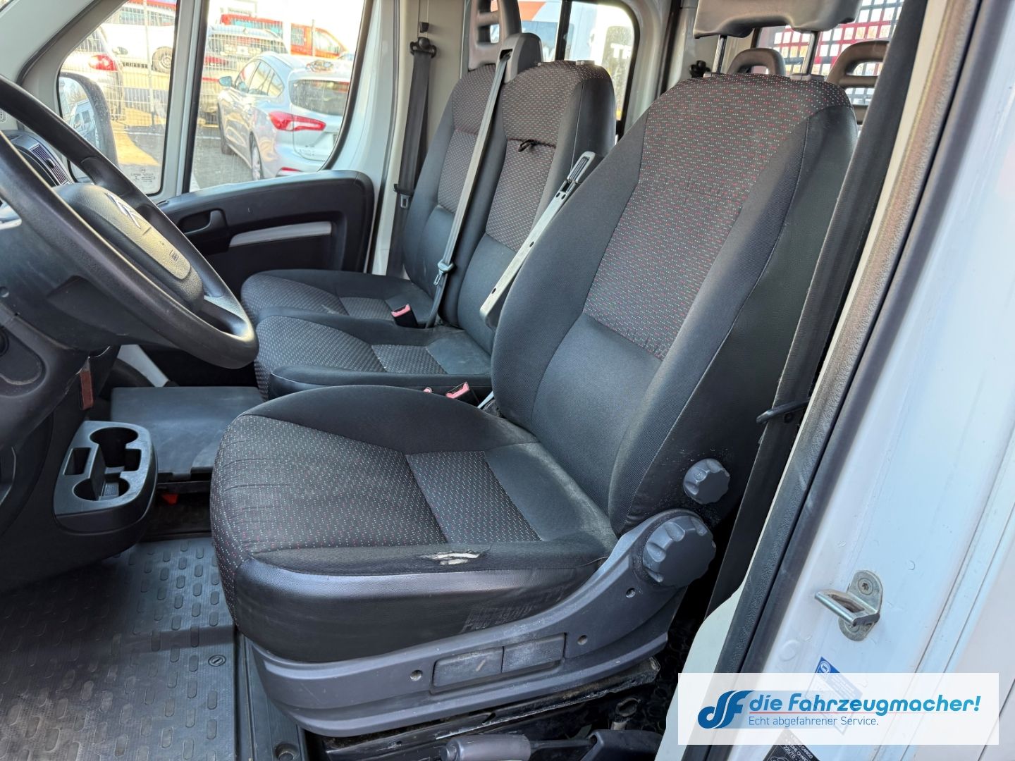 Fahrzeugabbildung Citroën Jumper Pritsche Doka 35 L3 Heavy Motorschaden HD