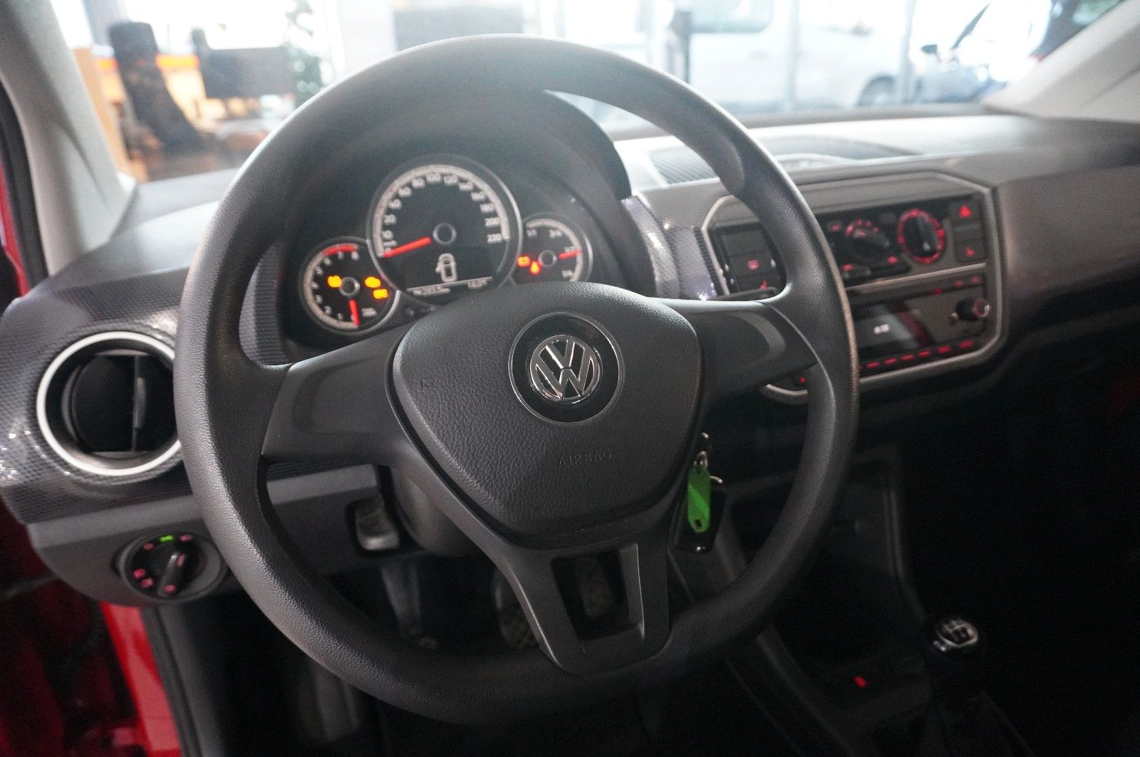 Fahrzeugabbildung Volkswagen up! 1.0 MOVE 5-TÜR KLIMA/SHZ/USB/NEBEL/SPORT/LED