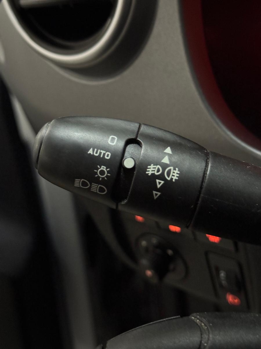 Peugeot Partner Tepee 1.6 HDI ALLURE PDC SHZ KLIMA 2HAND