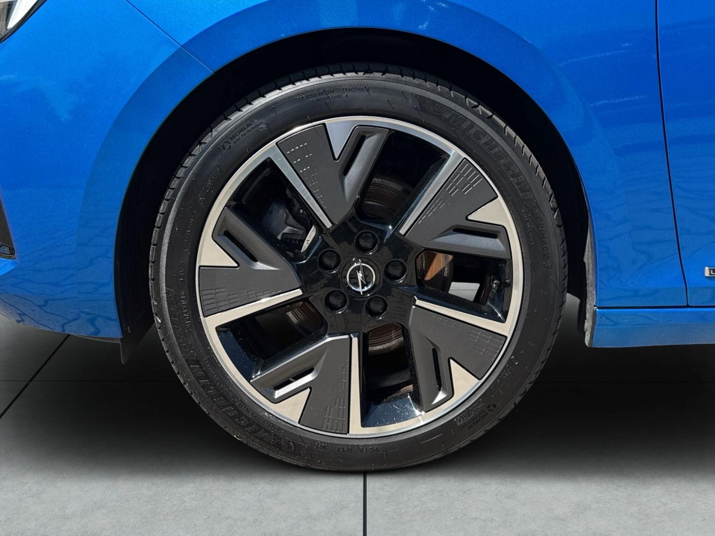 Opel Astra Electric GS El. Panodach Navi Digitales Co