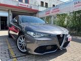 Alfa Romeo ALFA ROMEO Giulia 2.2 Turbodiesel 210 CV AT8 AWD - Alfa Romeo Giulia mit Schiebedach