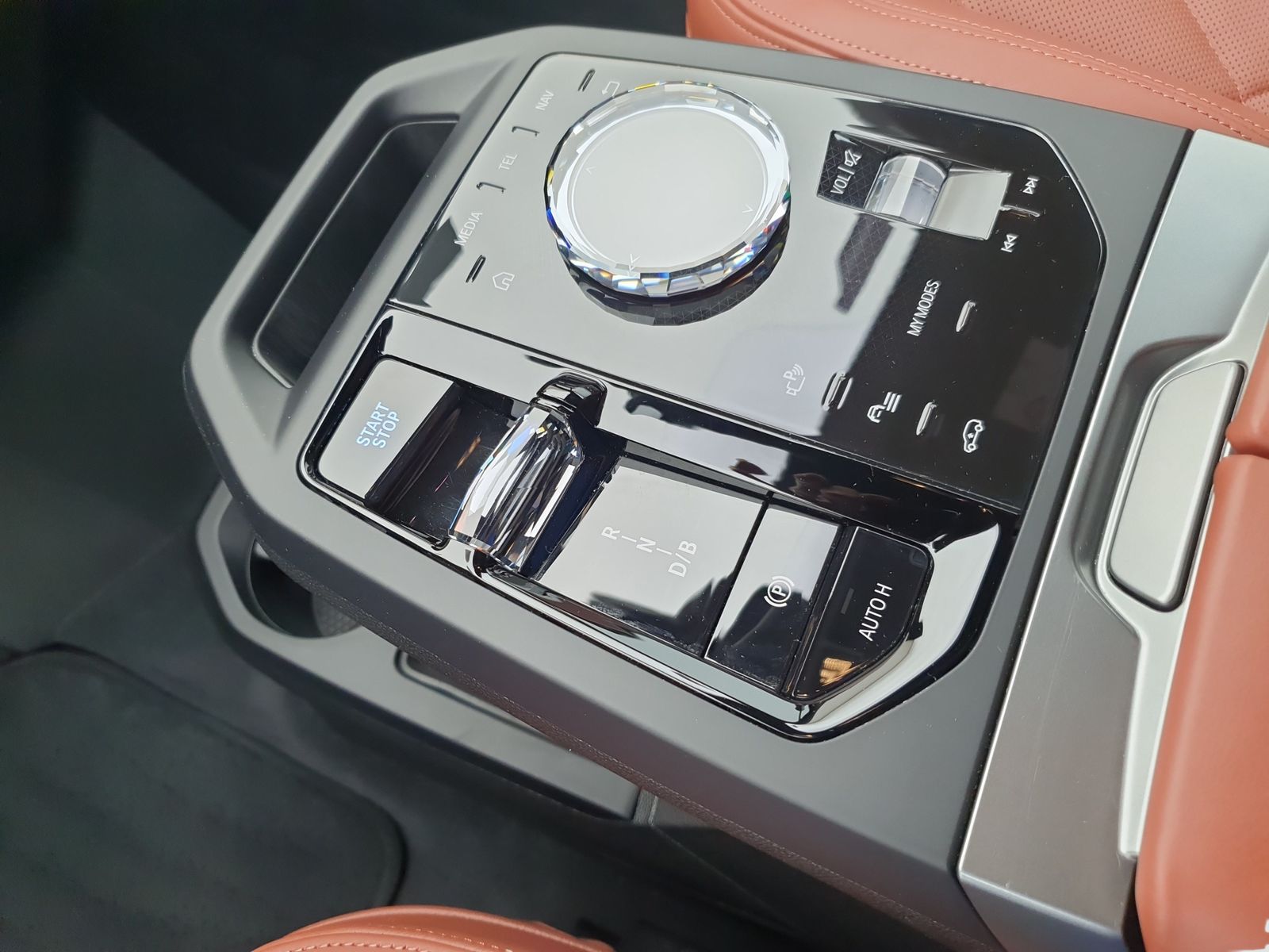 BMW iX - Bild 14