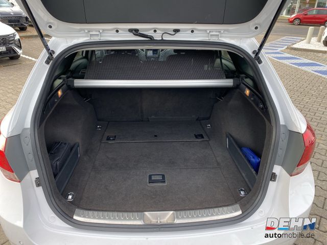 Hyundai i40cw 1.6 blue GDi Trend Navi PDC Kamera SHZ