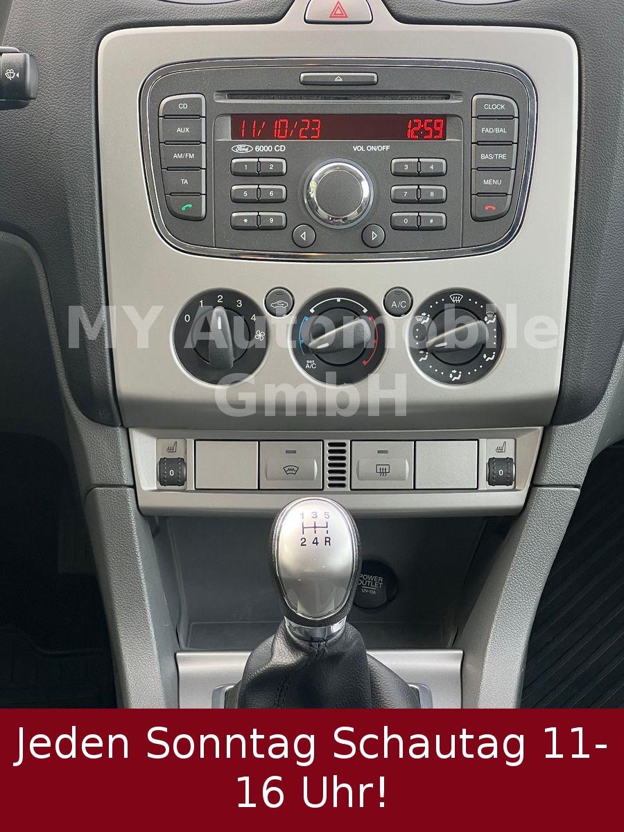 Ford Focus 2011 — photo 17