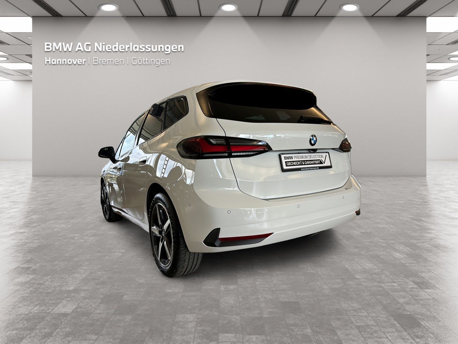 BMW 223 Active Tourer - Bild 2