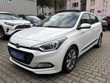 Hyundai i20 Yes Plus*Pano*Kamera*Klimaauto*Lzh*Szh* - Hyundai i20 YES!-Plus mit Benzin-Antrieb