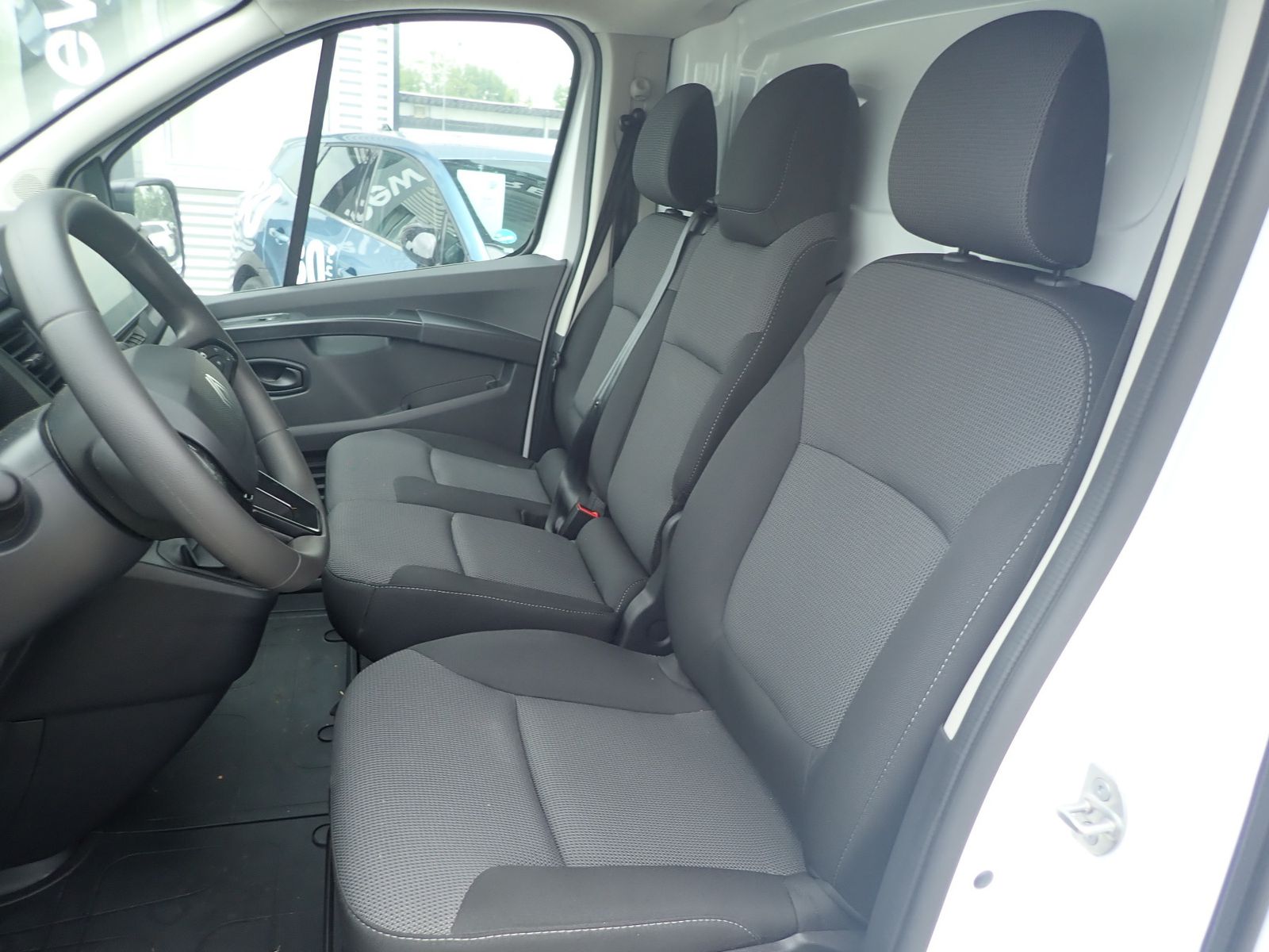 Fahrzeugabbildung Renault Trafic Lkw Komfort L1H1 3,0t Blue dCi 130 MY25