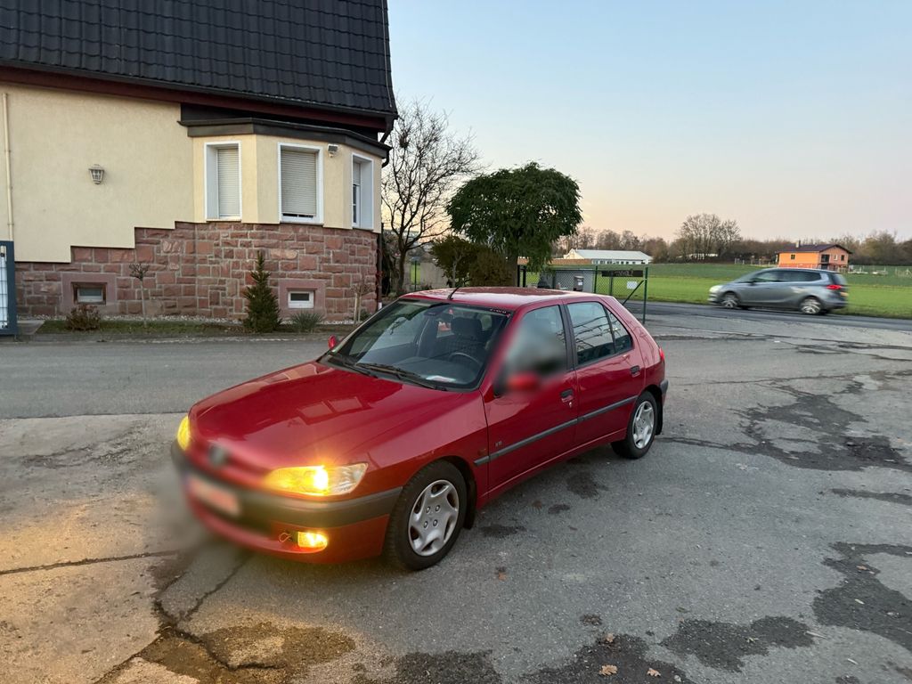 Peugeot 306