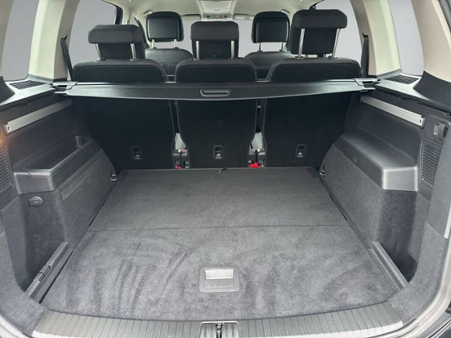 Touran 1.5 TSI DSG Highline LED+NAVI.+RFK+eHECK+