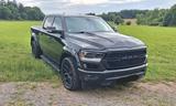 Dodge Ram 5,7 Laramie Black Sport LPG AHK - Dodge in Hagen