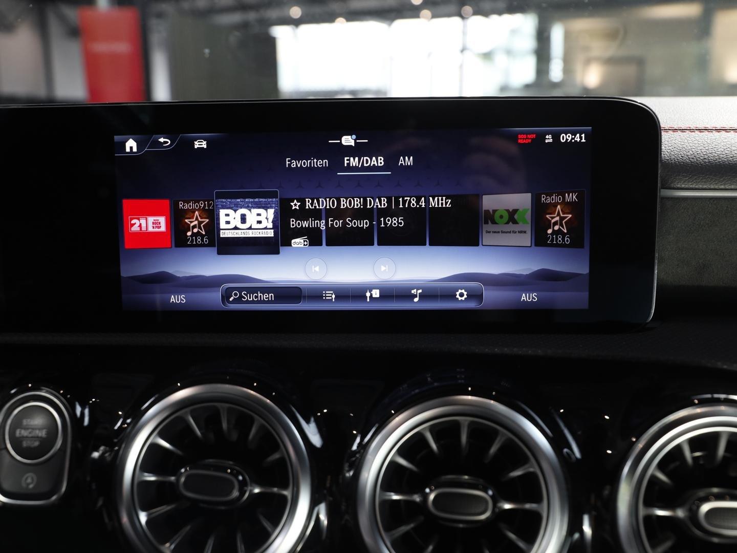 Mercedes-Benz CLA 200 SB AMG Rückfahrkamera Ambiente MBUX LED