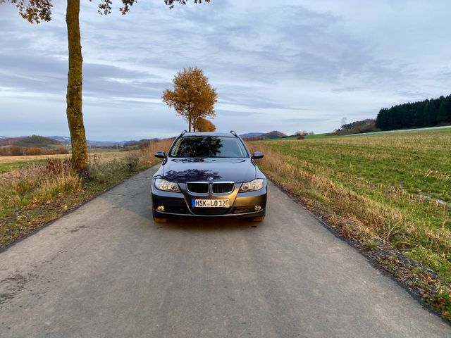 BMW 320i touring -