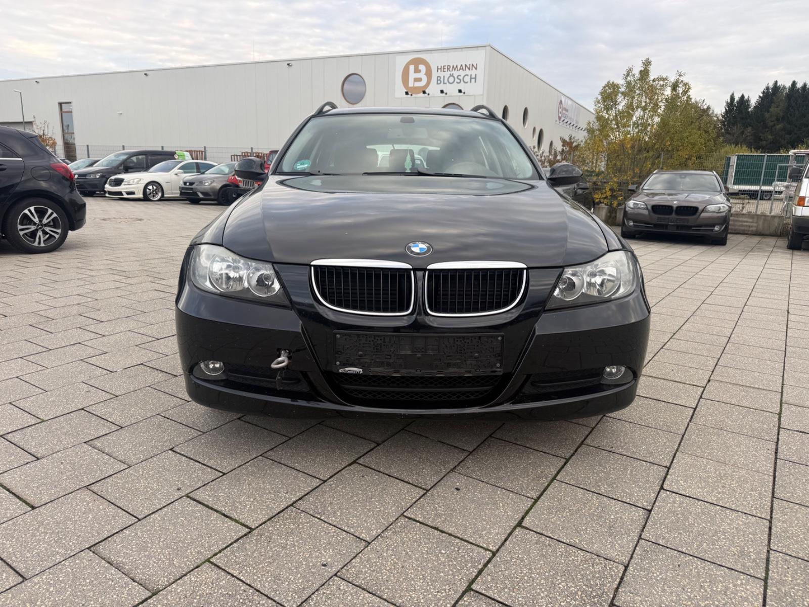 BMW 318 2008 — photo 8