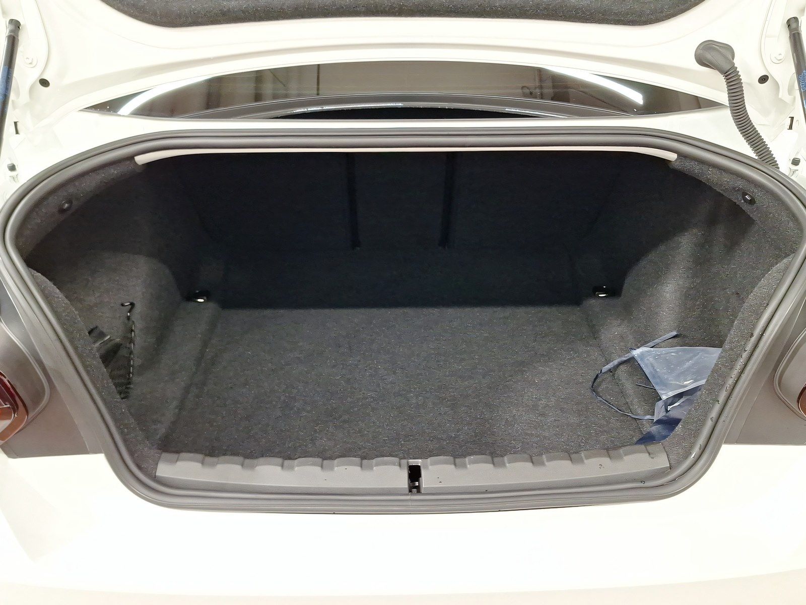 BMW 220 - Bild 11
