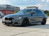 BMW F30 320D M-Paket | Unfallfrei | Automa... - BMW 320 mit Diesel-Antrieb: Limousine, Paket