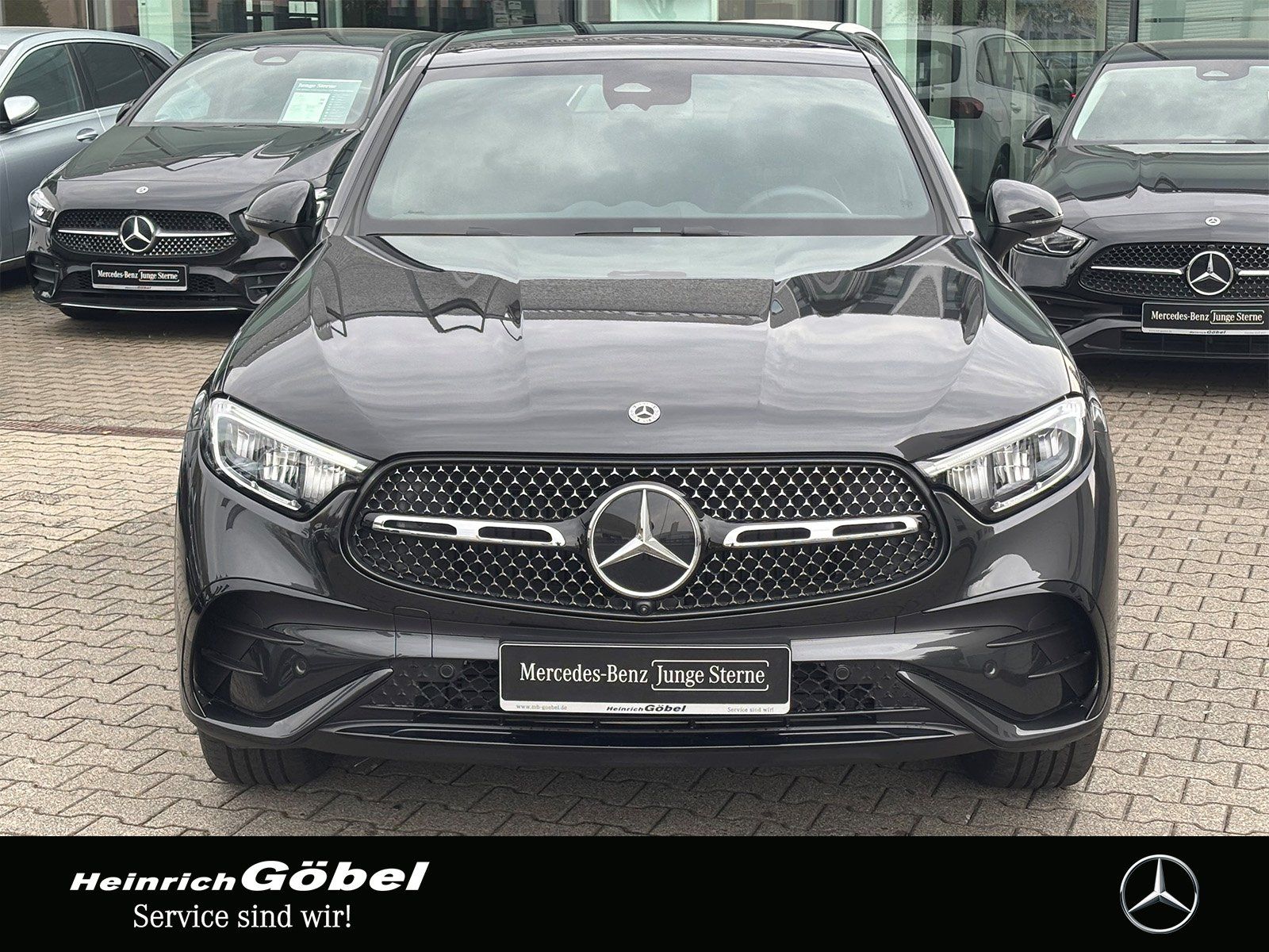 Fahrzeugabbildung Mercedes-Benz GLC 220 d 4M Coupé AMG*AHK*PANO*MEMORY*DIST*360°