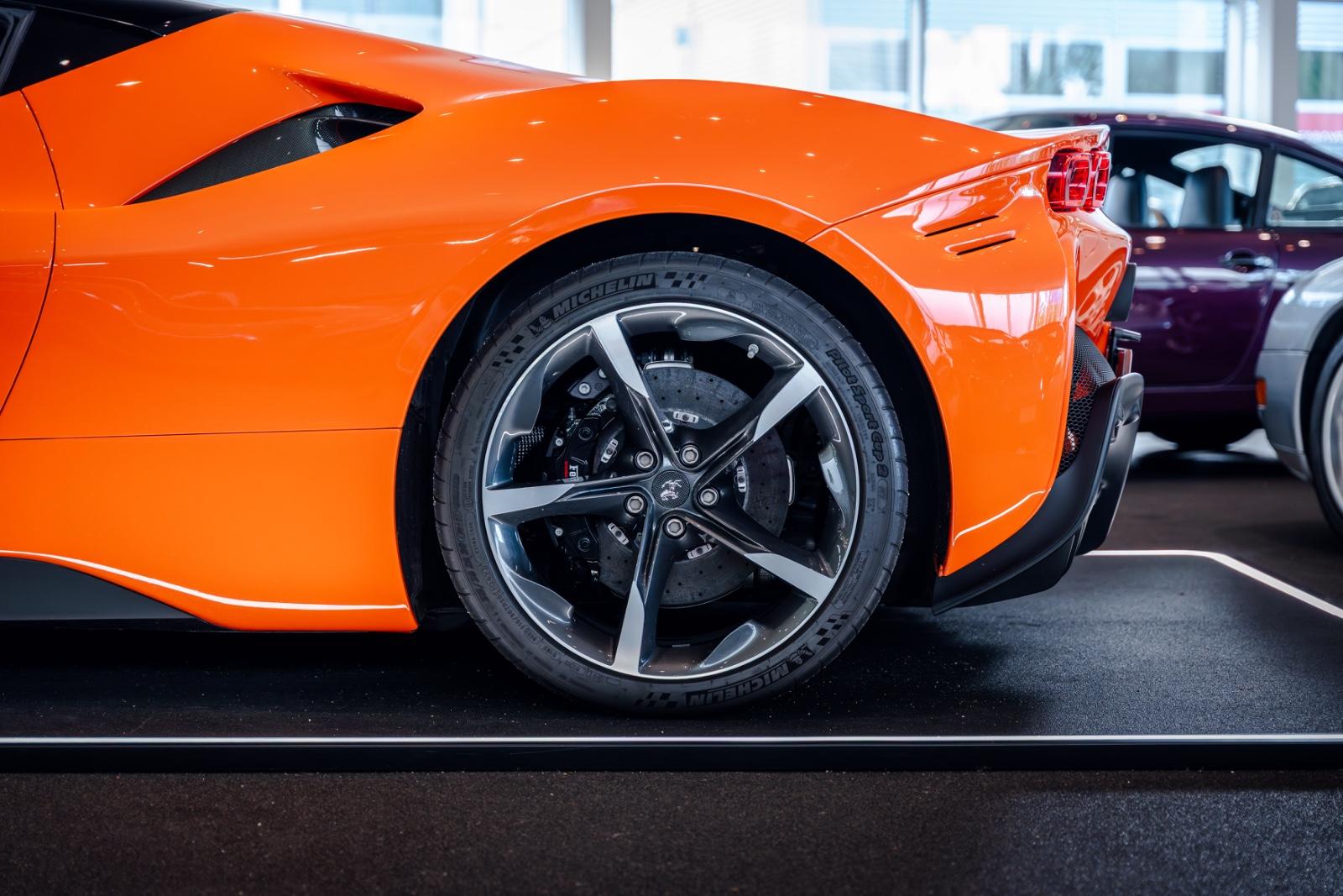 Ferrari SF90 Stradale*Lift*JBL*Carbon*Passenger-Display*