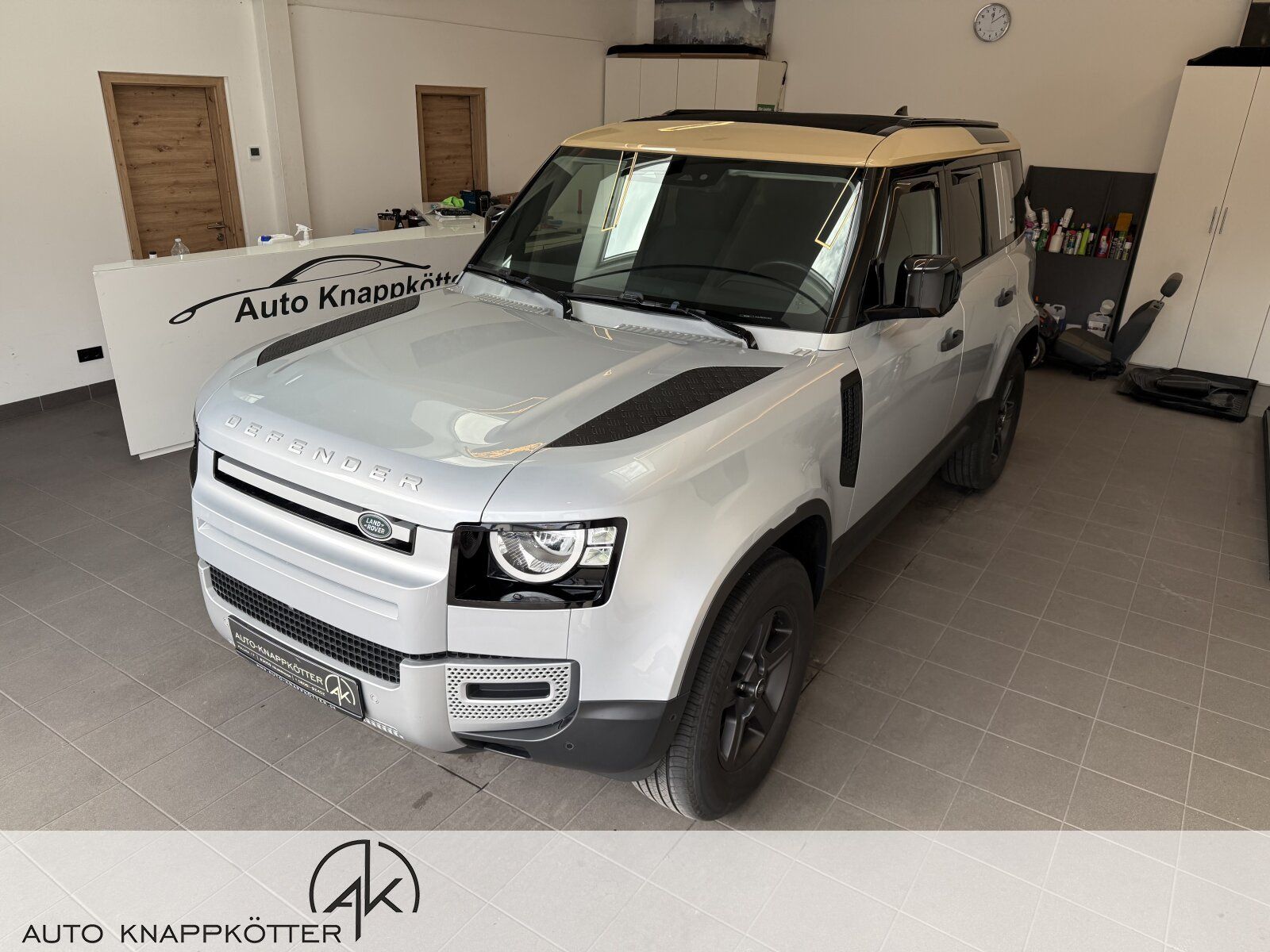 Land Rover Defender 110 3.0 Pano Mild-Hybrid Defender 6Zyl foto 2