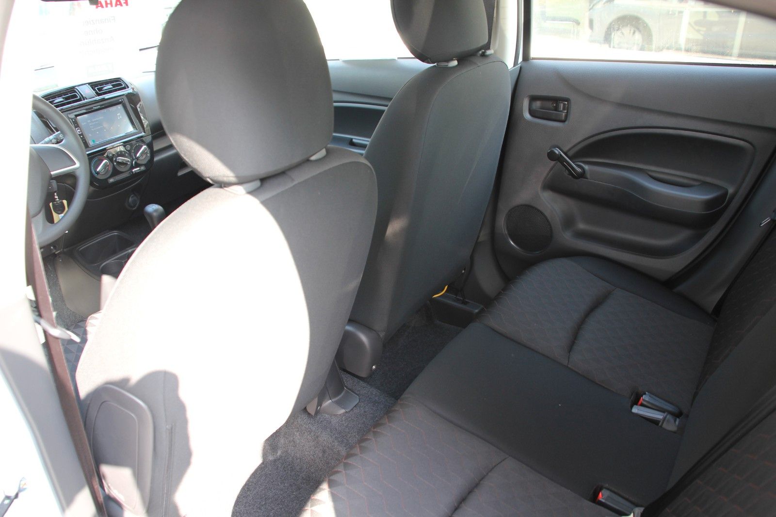Fahrzeugabbildung Mitsubishi Space Star Select