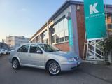 Volkswagen Bora 2.3 V5 Highline **1.Hand*SSD** - VW Bora mit Schiebedach