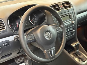 Volkswagen Golf - 11