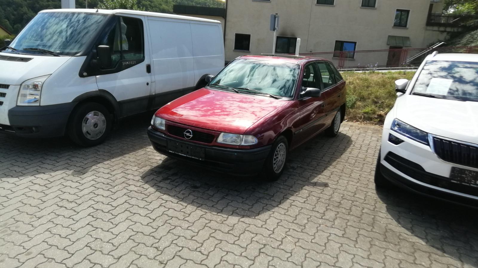Opel Astra "Rentnerfahrzeug"