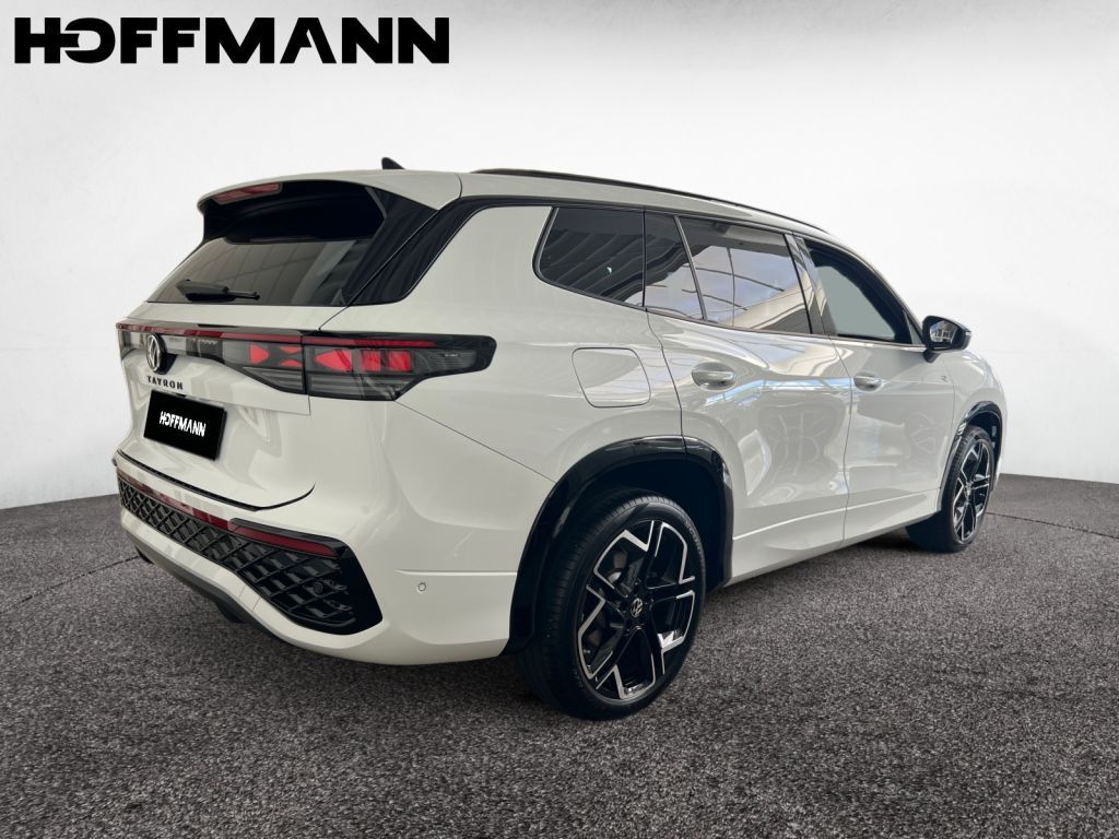 Fahrzeugabbildung Volkswagen Tayron 1.5 eHybrid DSG R-Line AHZV Black Style