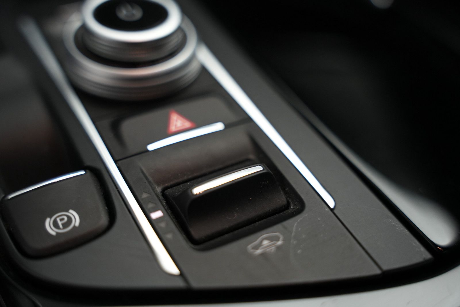 Fahrzeugabbildung Maserati Levante Diesel/GRANSPORT/LED/360°/MEMORY