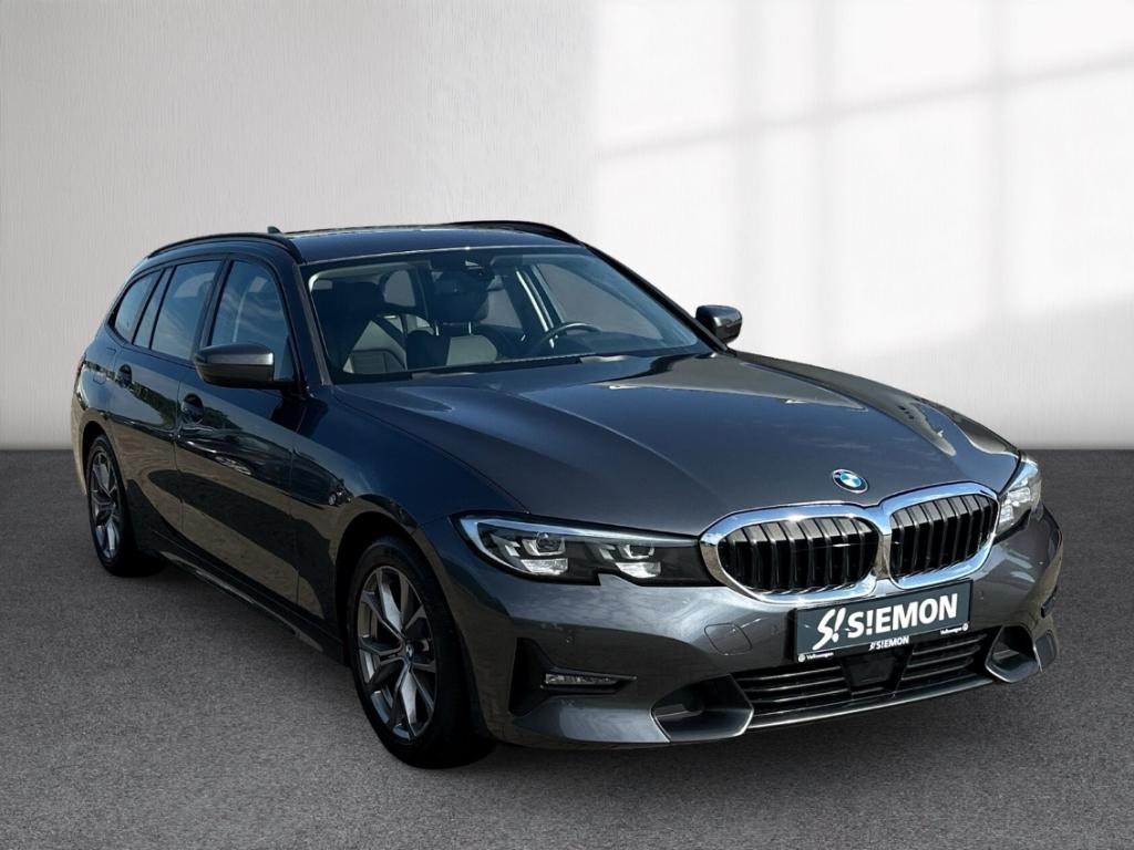 BMW 320 iA Touring SportLine ACC LED SHZ Navi PDCv+h