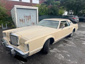 Lincoln Continental 1979