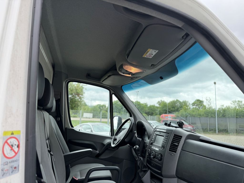 VW Crafter KOFFER 35 mittel/NAVI/ L2/KOFFER/KLIMA VW Crafter KOFFER 35 mittel/NAVI/ L2/KOFFER/KLIMA