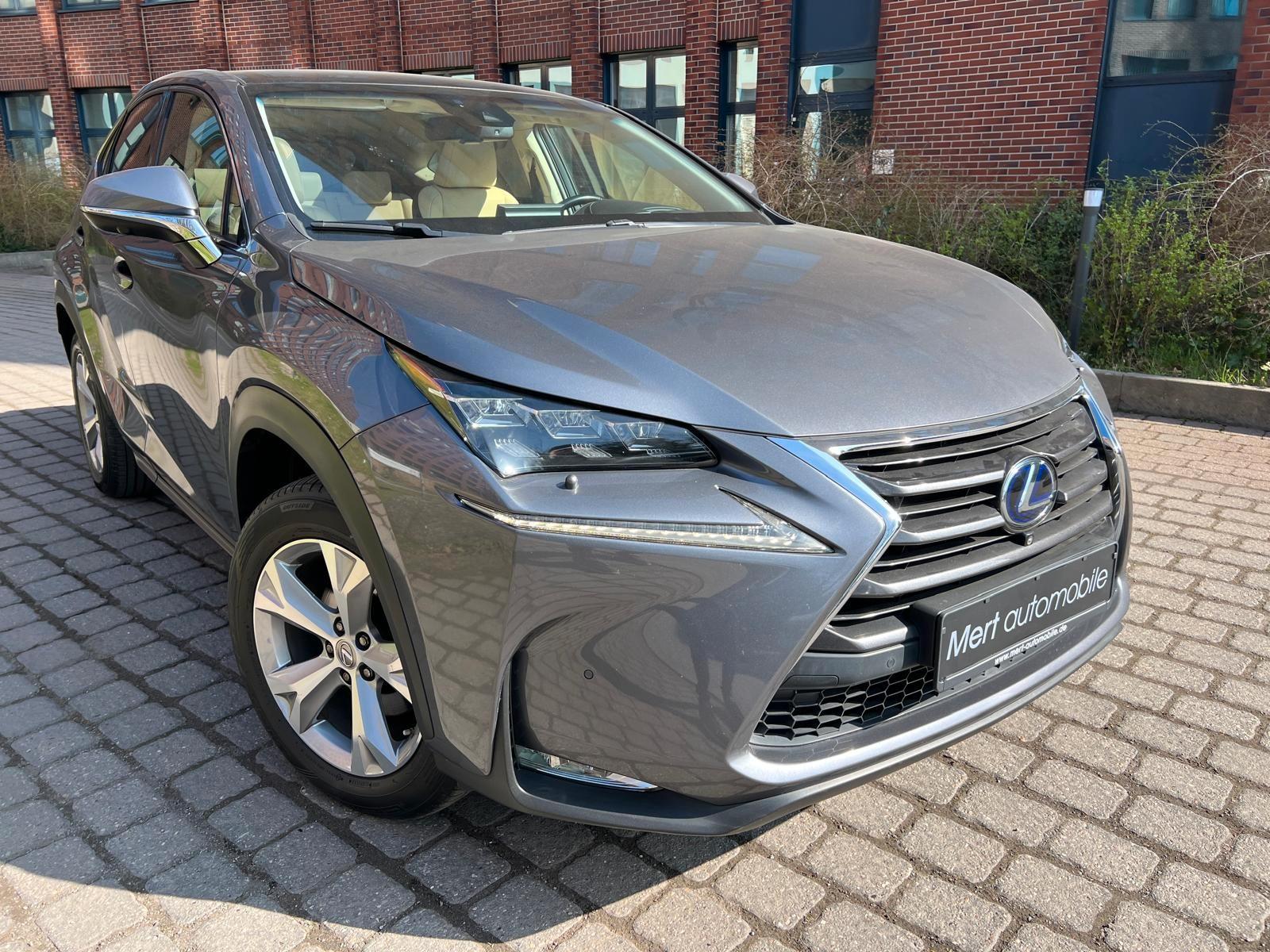 Lexus NX 300h*ALLRAD*1.HAND*PANO*TOTW*HUD*RELAX GARANT