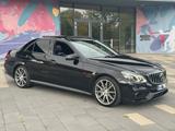 Mercedes-Benz E 63 AMG 4Matic Designo.Pano+Massage TOP Zustand - gebrauchte Mercedes-Benz E 63 AMG aus dem Jahr 2015