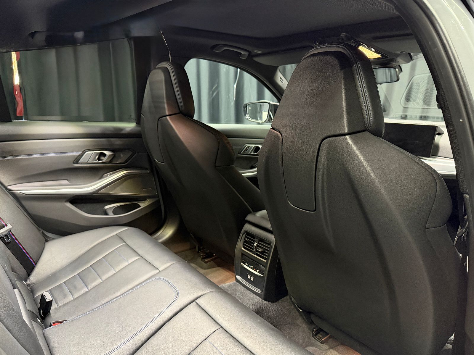 Fahrzeugabbildung BMW M340 i xDrive Limo|M-Sitze|360°|H&K|HuD|VOLL