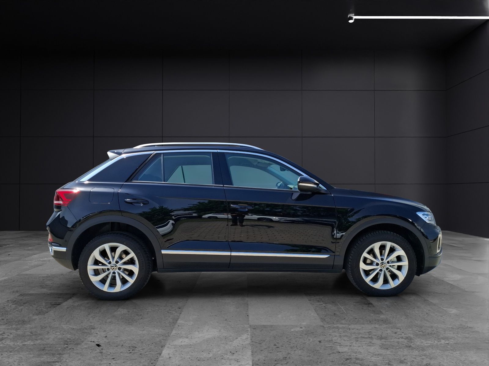 Fahrzeugabbildung Volkswagen T-Roc TDI Style LED Navi AID ACC Park-Assist SH