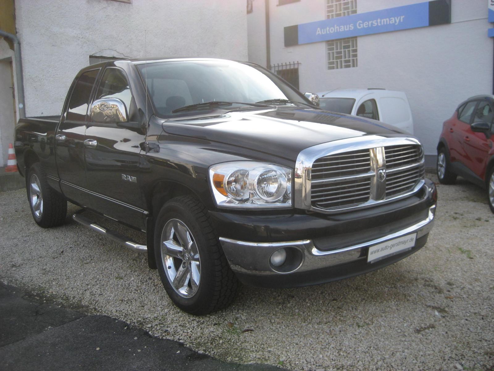 Dodge RAM 1500 ST Extended Cab Pickup 4.7l