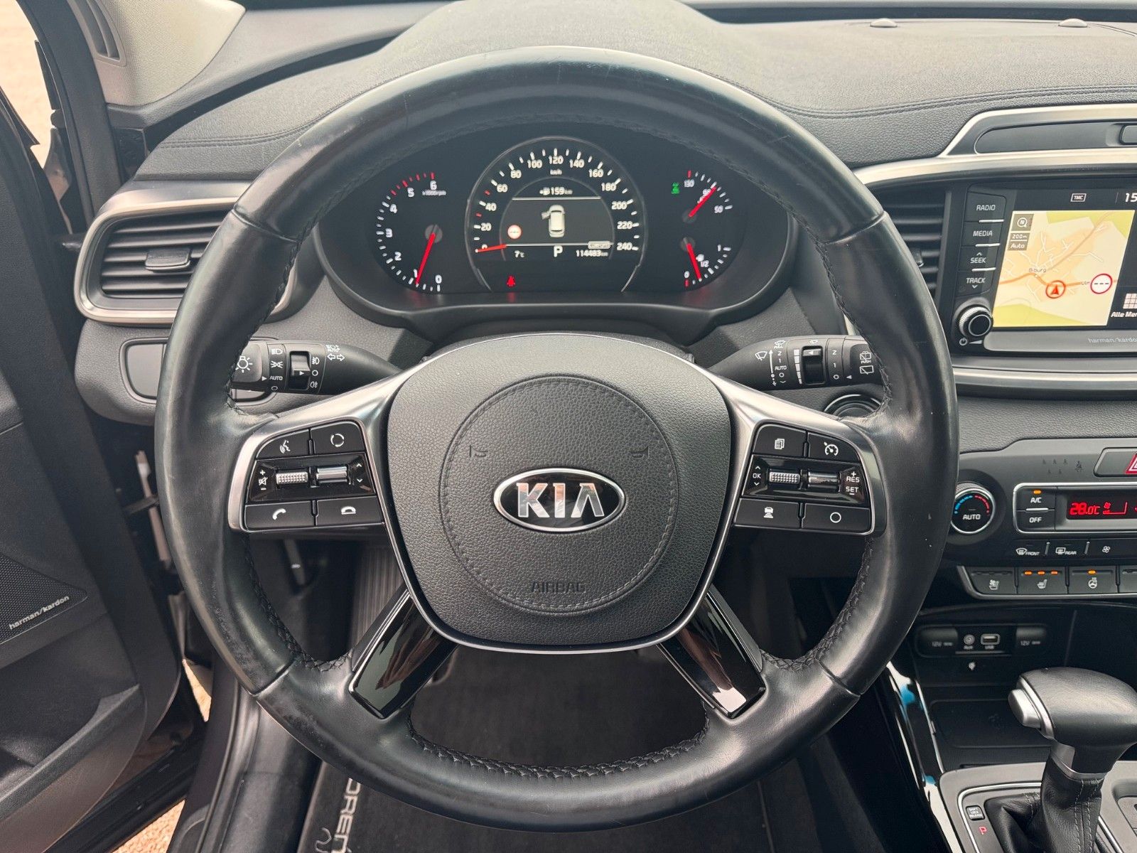 Fahrzeugabbildung Kia Sorento 2,2 CRDI AWD/ Platinum/ 7 Sitzer/ 360°