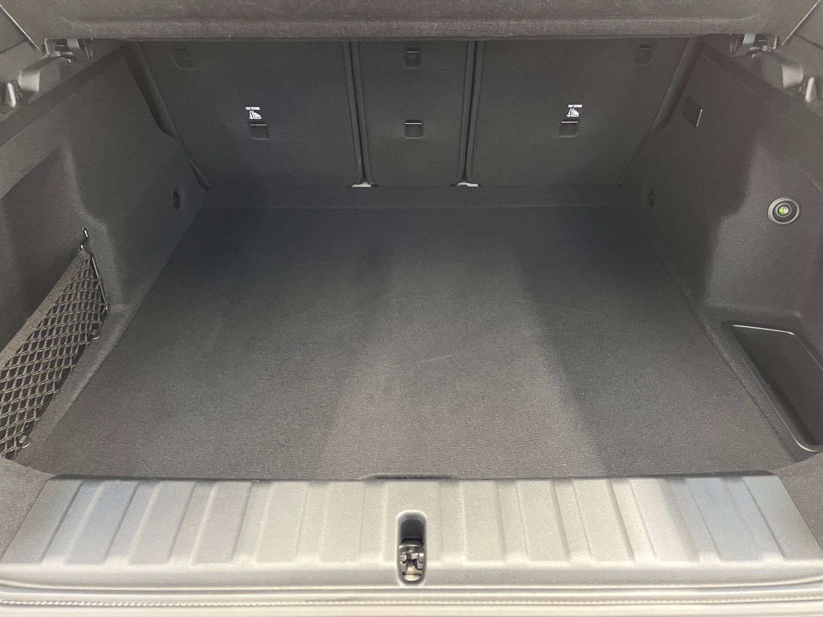 BMW iX2 - Bild 15
