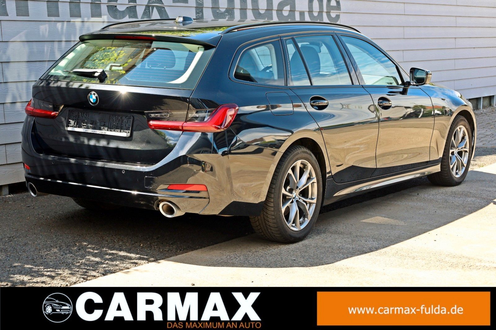 Fahrzeugabbildung BMW 320dA xDrive Touring Navi,LED,SH,PDC,Widescreen
