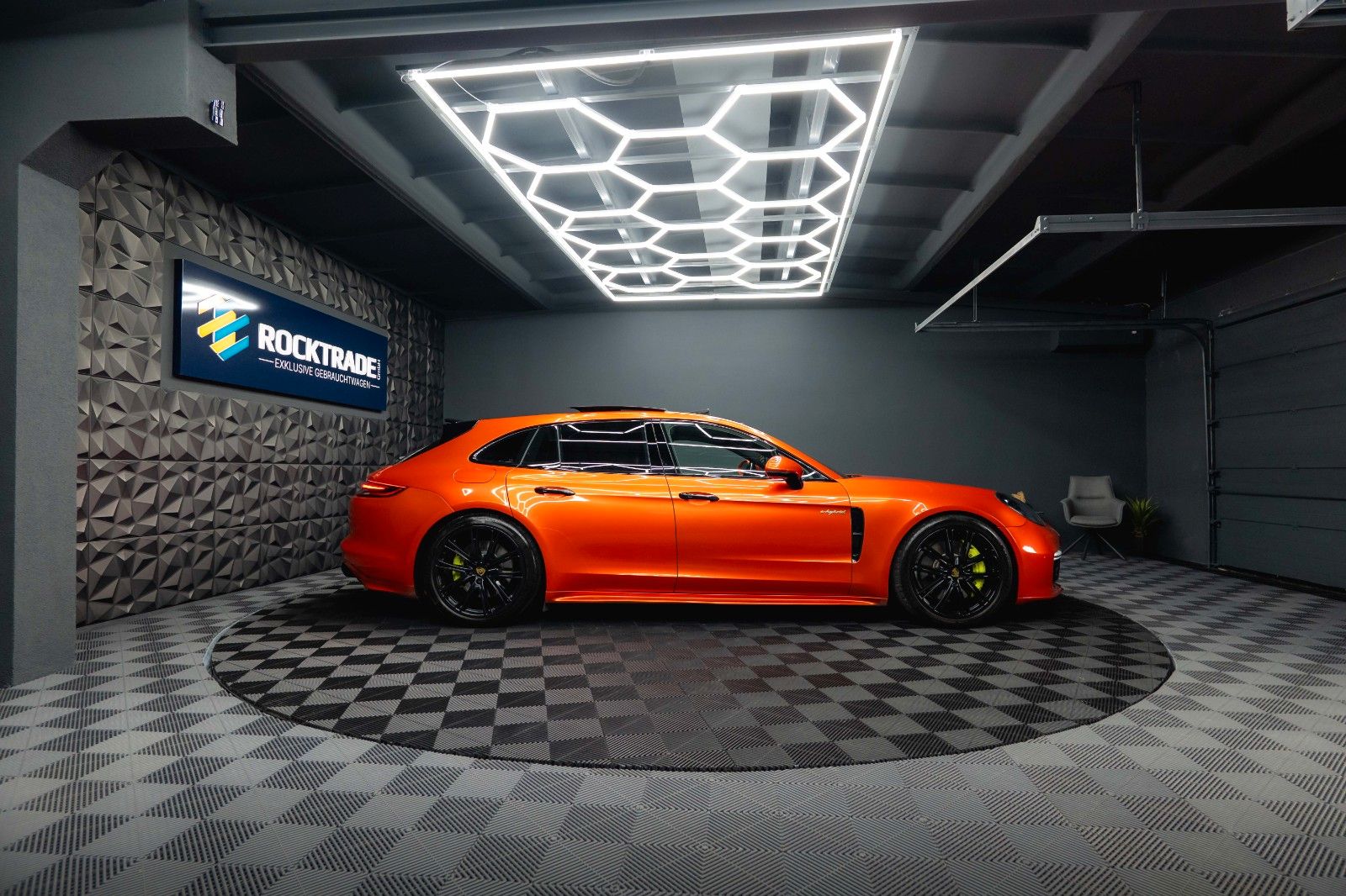 Fahrzeugabbildung Porsche Panamera Turismo 4 E-Hybrid Sport-Design *Pano*