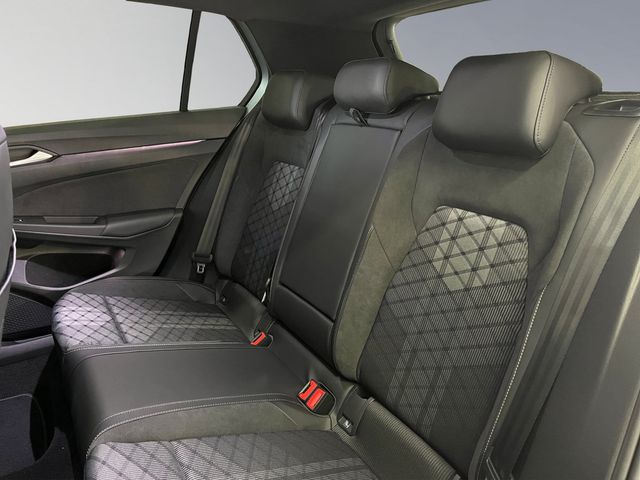 Golf VIII R-Line 1.5 eTSI DSG