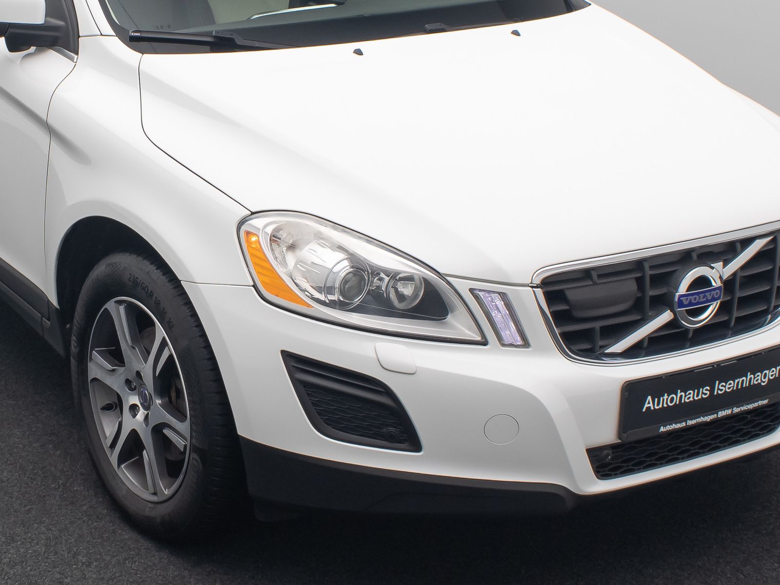 Fahrzeugabbildung Volvo XC60 Summum 2WD Bi-Xenon Kamera Panorama